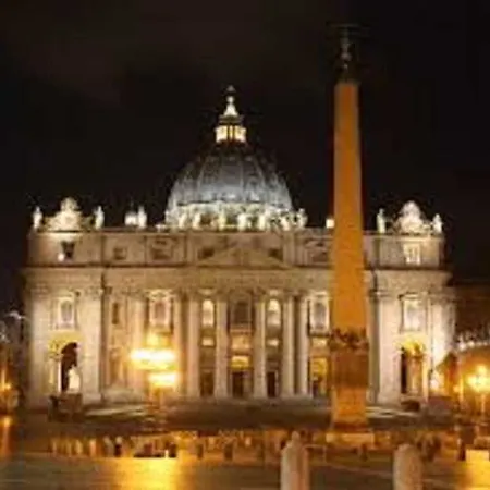 Vatican Treasure Гостевой дом