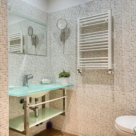 Pensión Vatican Treasure